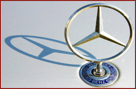Znak Mercedes Benz